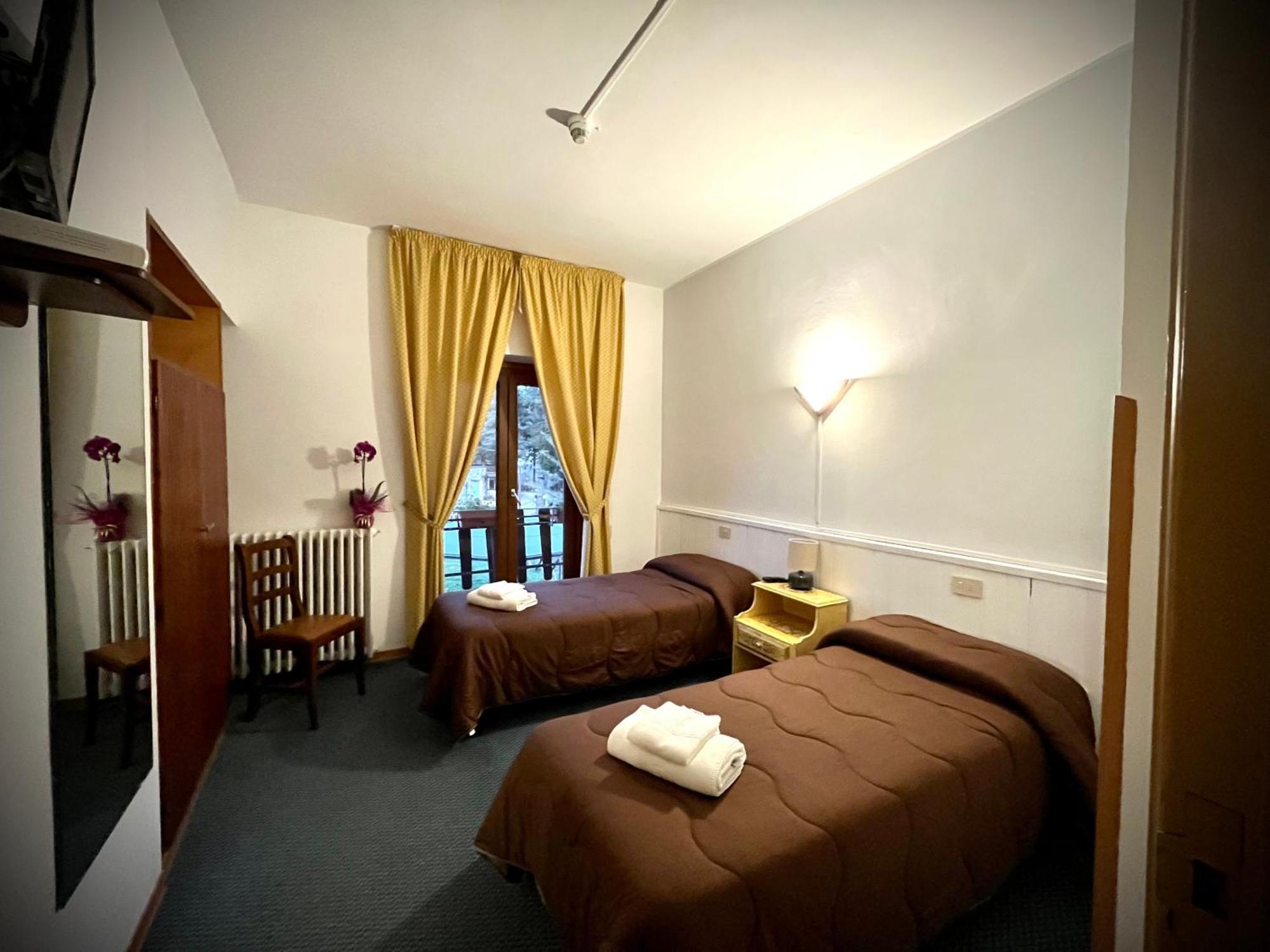 Hotel Pinguino Pescasseroli Extérieur photo