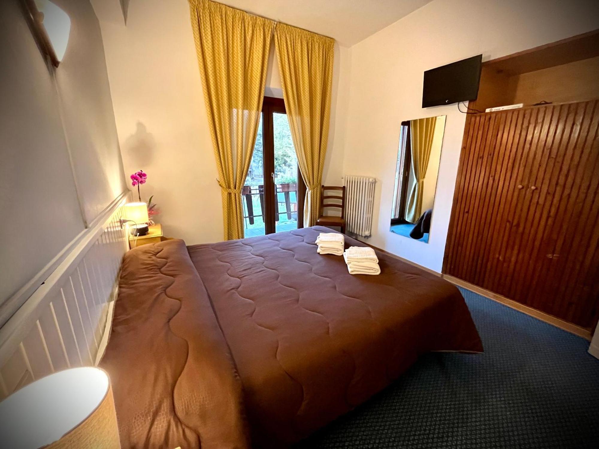 Hotel Pinguino Pescasseroli Extérieur photo