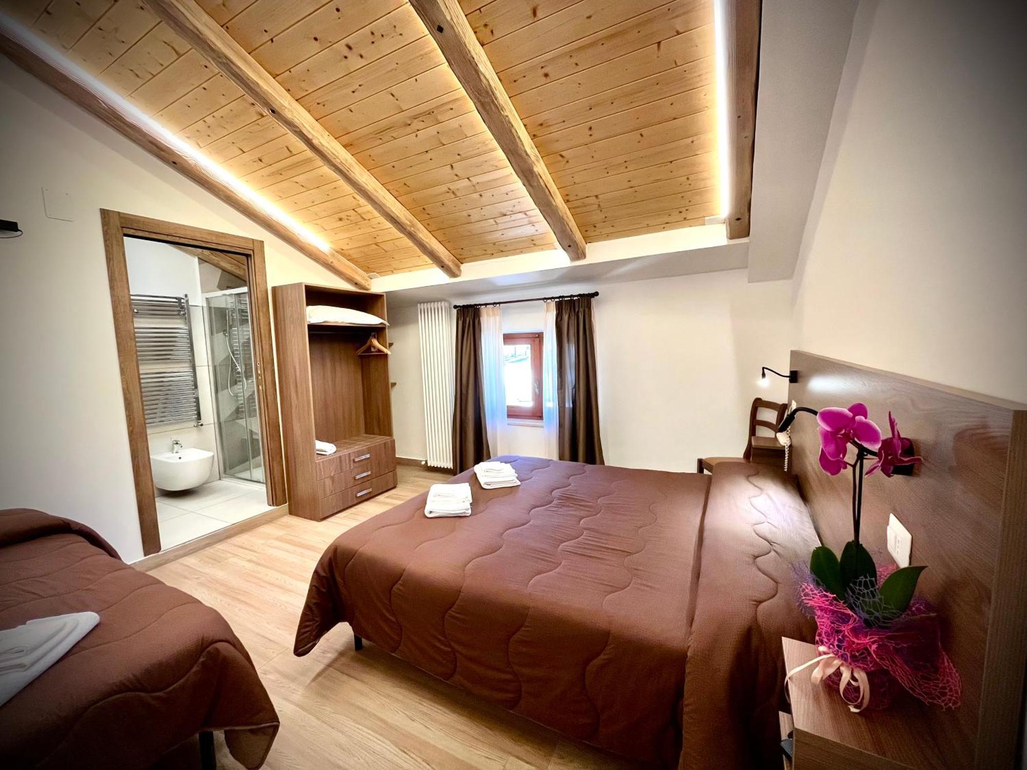Hotel Pinguino Pescasseroli Extérieur photo