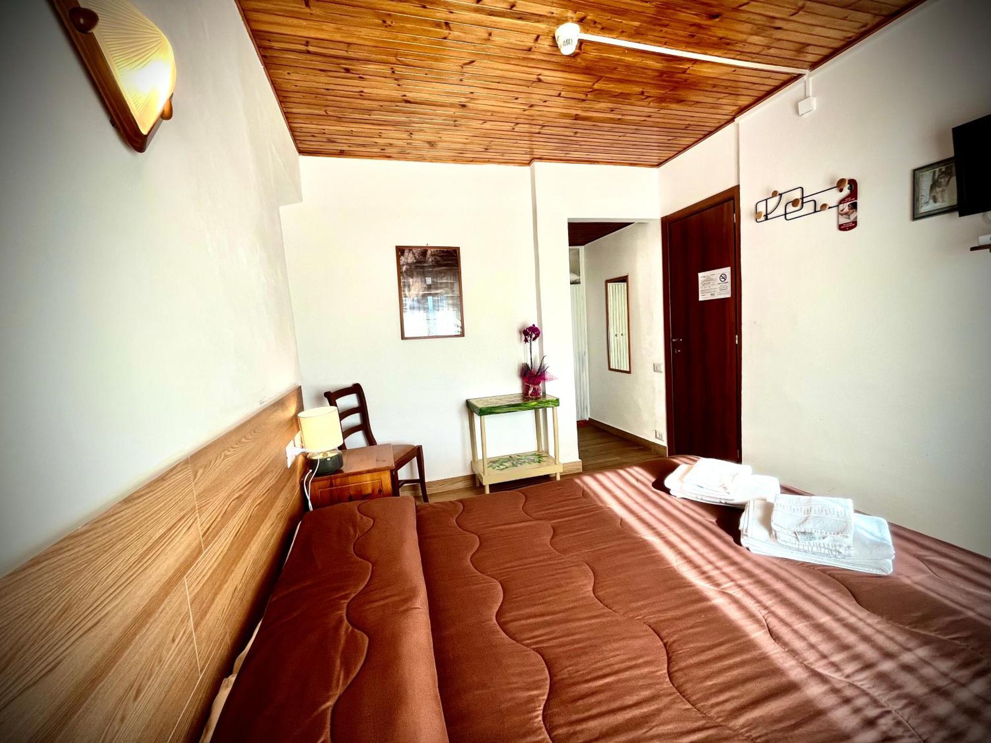 Hotel Pinguino Pescasseroli Extérieur photo